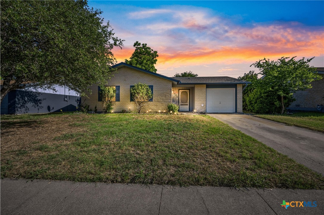 1206 Amthor Avenue Property Photo 1