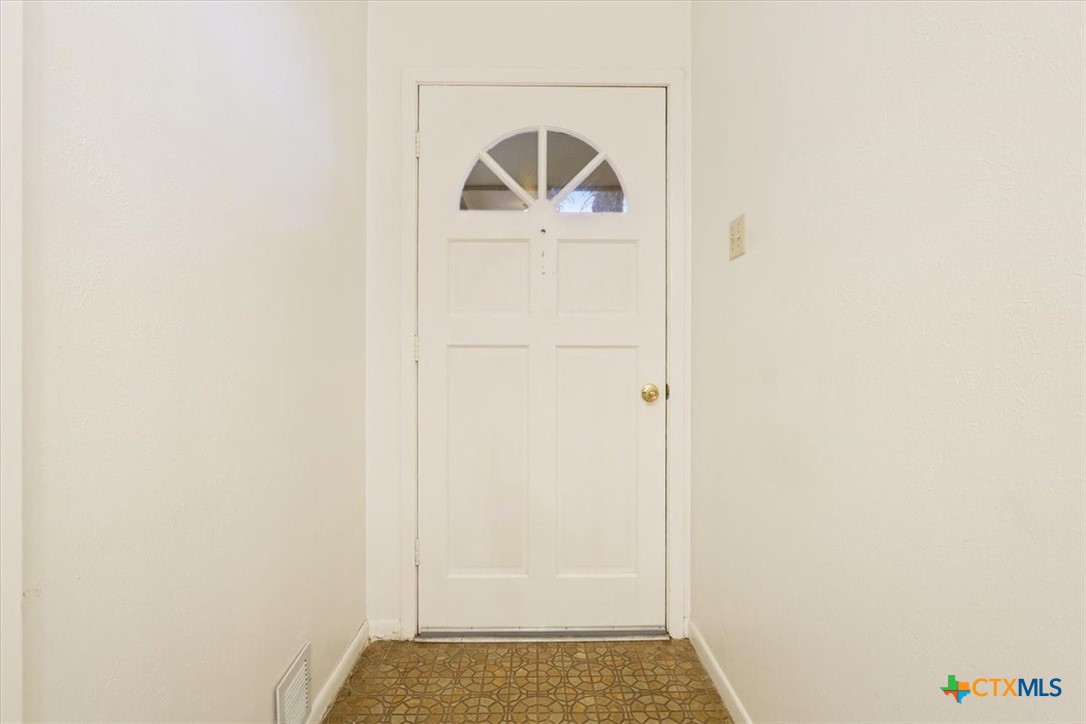 4412 Briar Cliff Road Property Photo 5