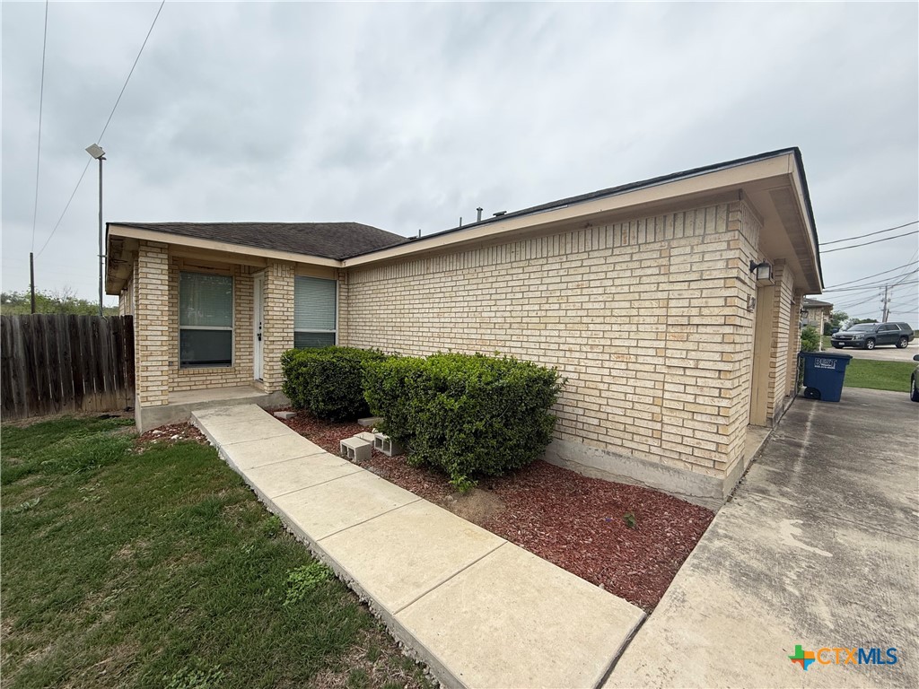 2774 Fm 1044 Property Photo 1