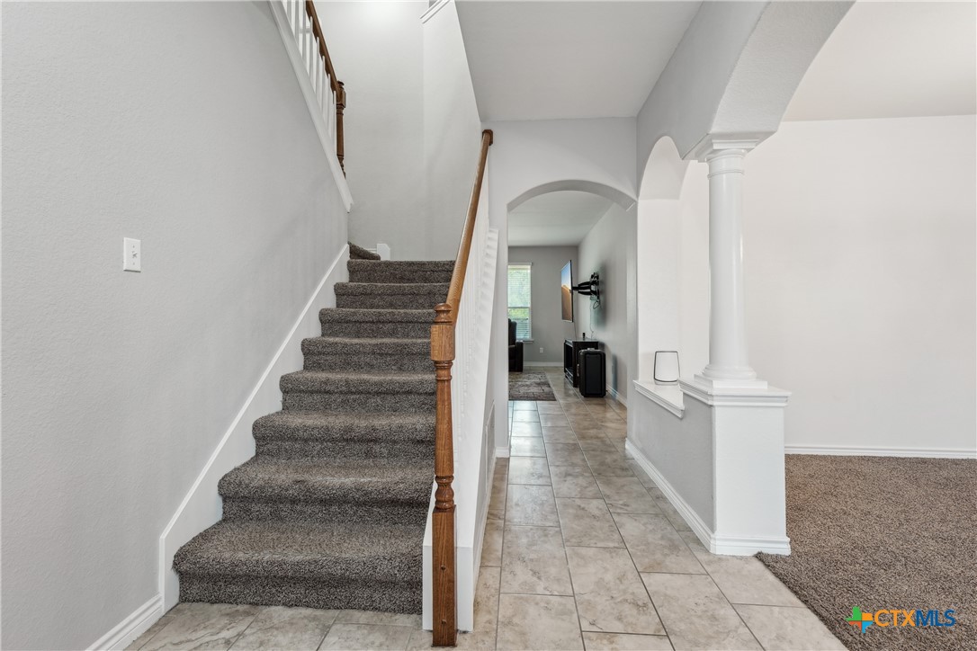 3225 Vineyard Trail Property Photo 4