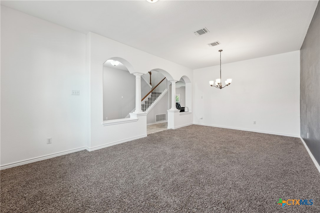 3225 Vineyard Trail Property Photo 8