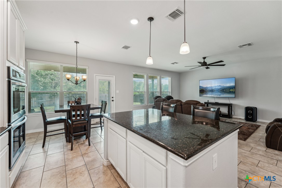 3225 Vineyard Trail Property Photo 11