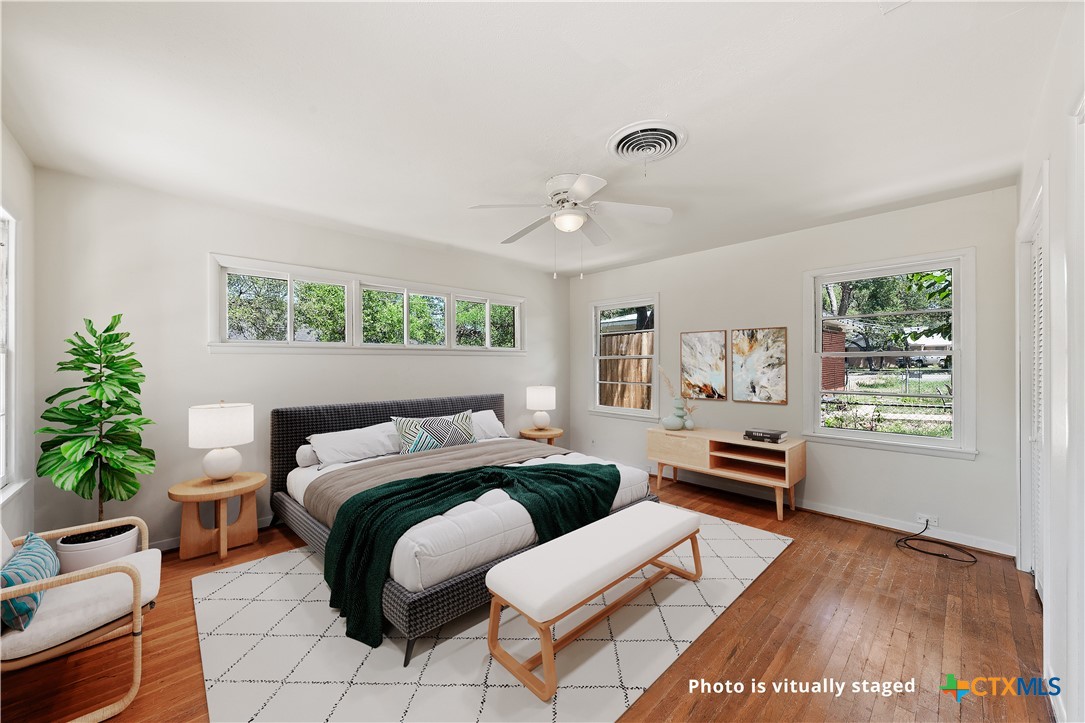 2904 W Avenue R Property Photo 10