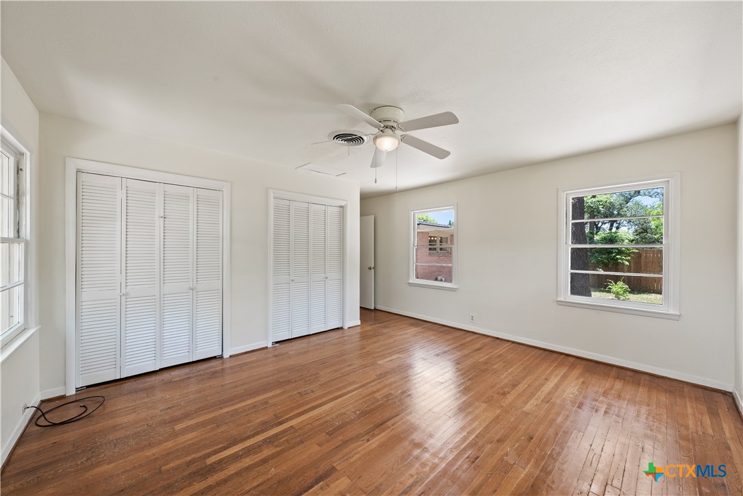 2904 W Avenue R Property Photo 31
