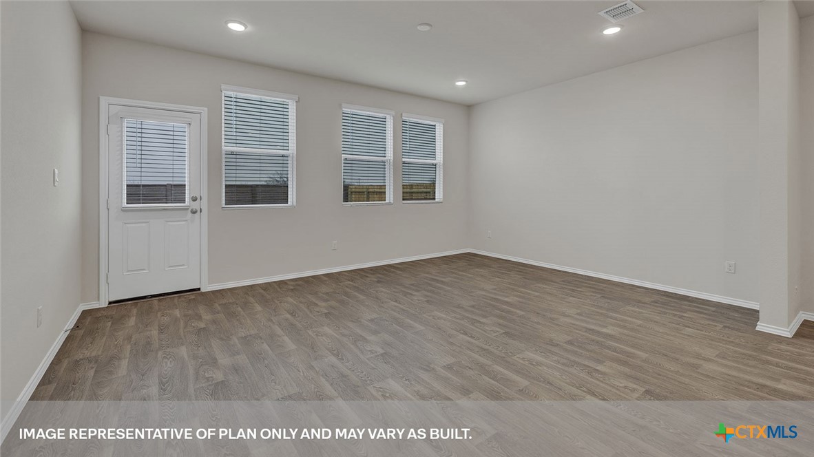 205 Varner Way Property Photo 12