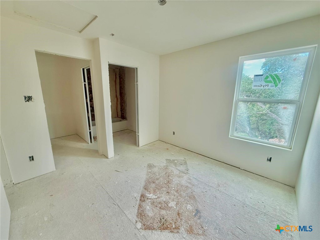 687 Burr Oak Lane Property Photo 5