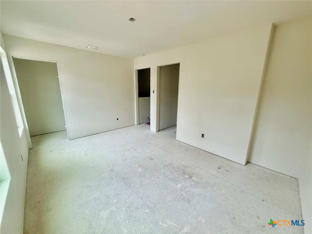 687 Burr Oak Lane Property Photo 6
