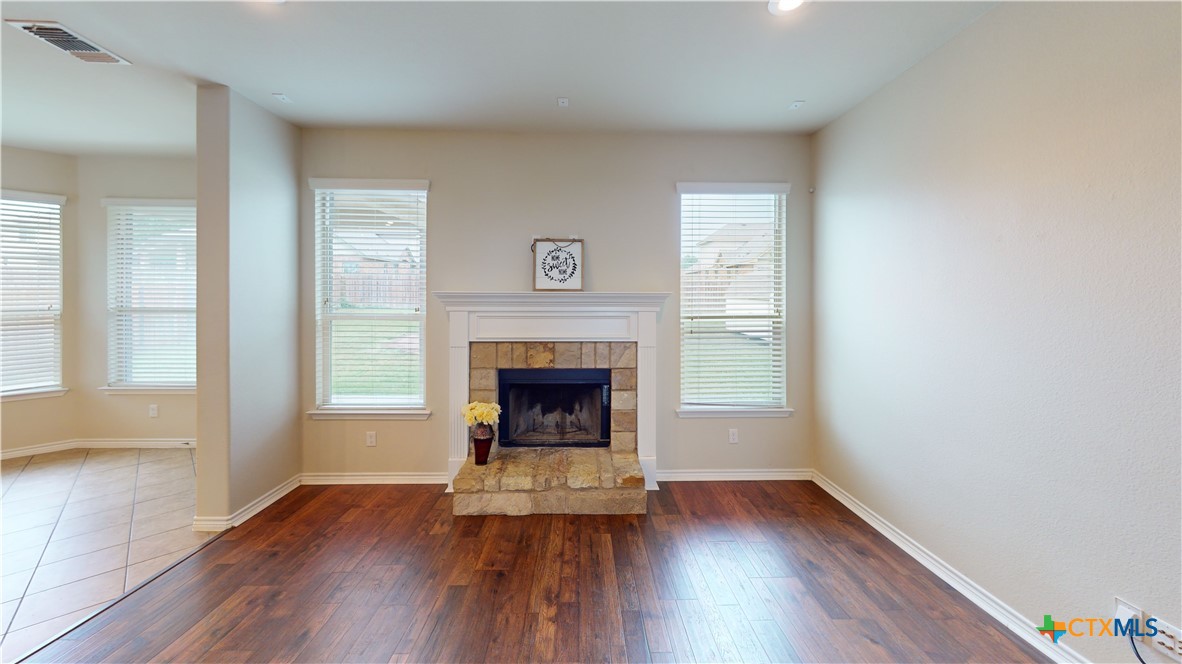 5120 Siltstone Loop Property Photo 7