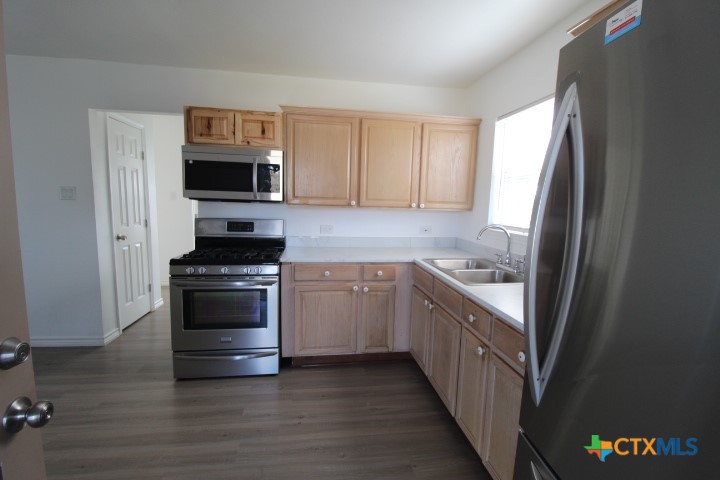 1003 Estelle Avenue Property Photo 4