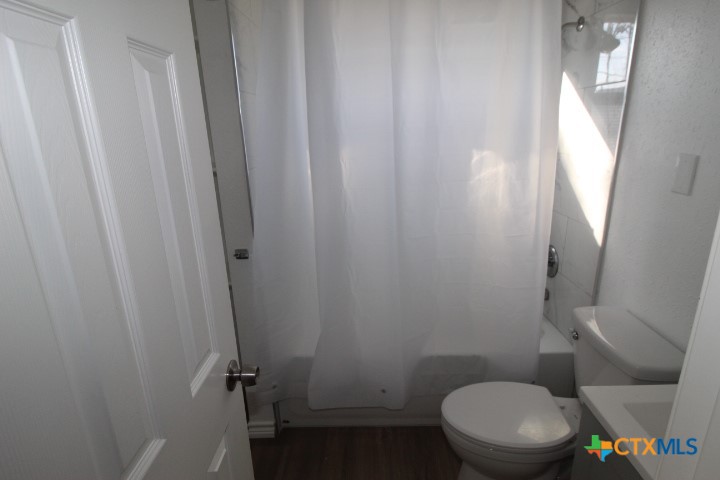 1003 Estelle Avenue Property Photo 6