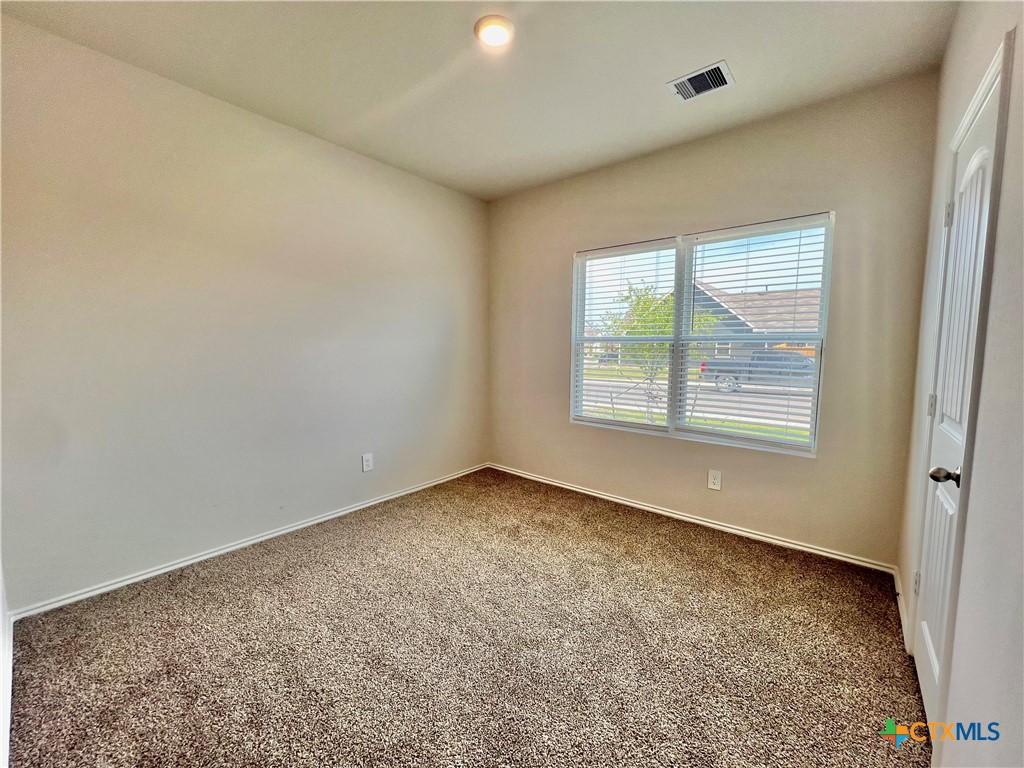 1708 Violeteared Way Property Photo 6