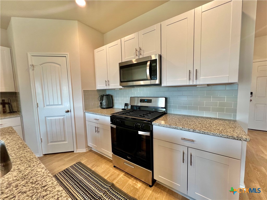 1708 Violeteared Way Property Photo 11