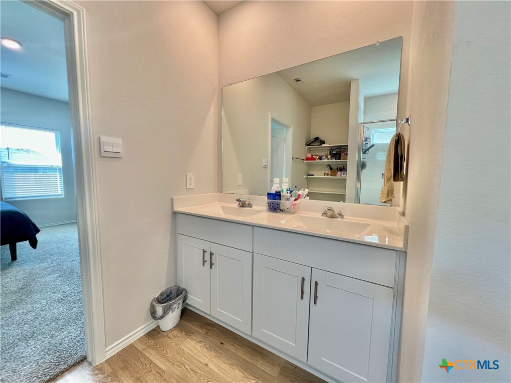 1708 Violeteared Way Property Photo 23