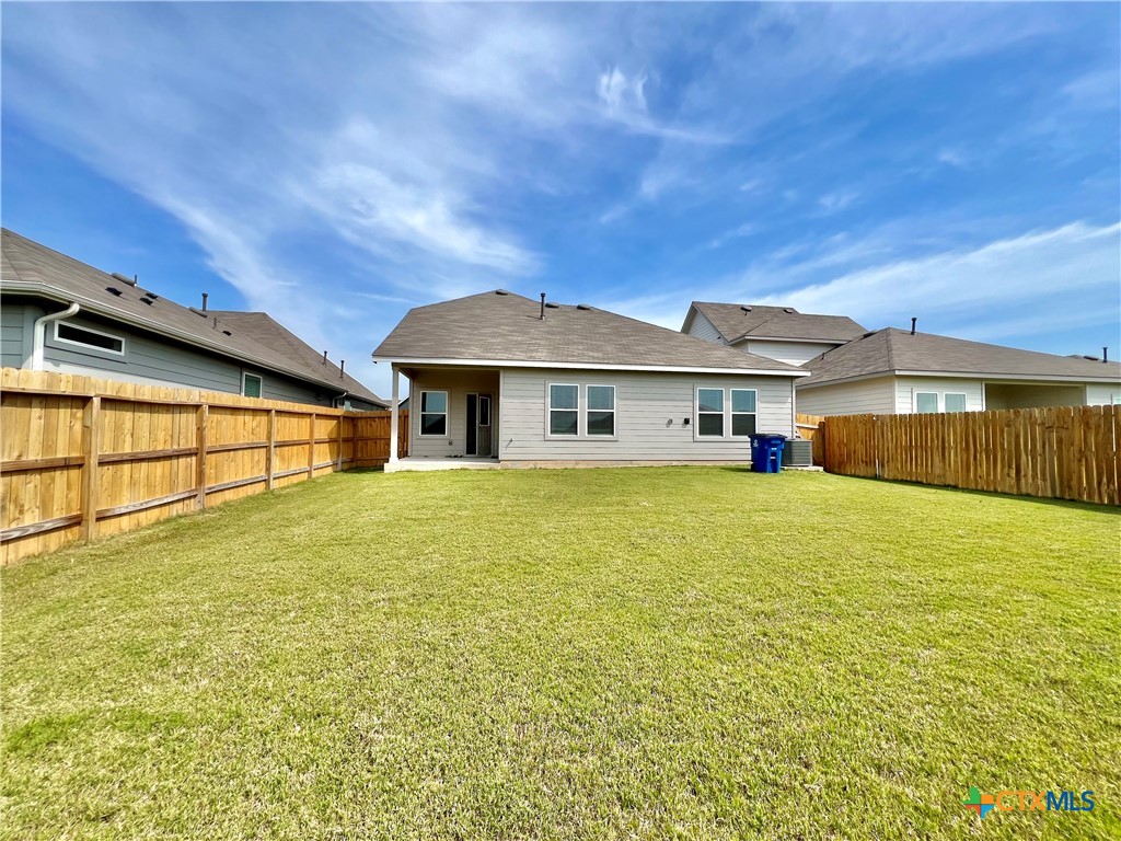 1708 Violeteared Way Property Photo 33