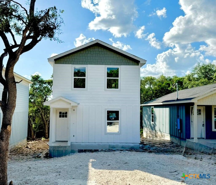 701 Burr Oak Lane Property Photo 1