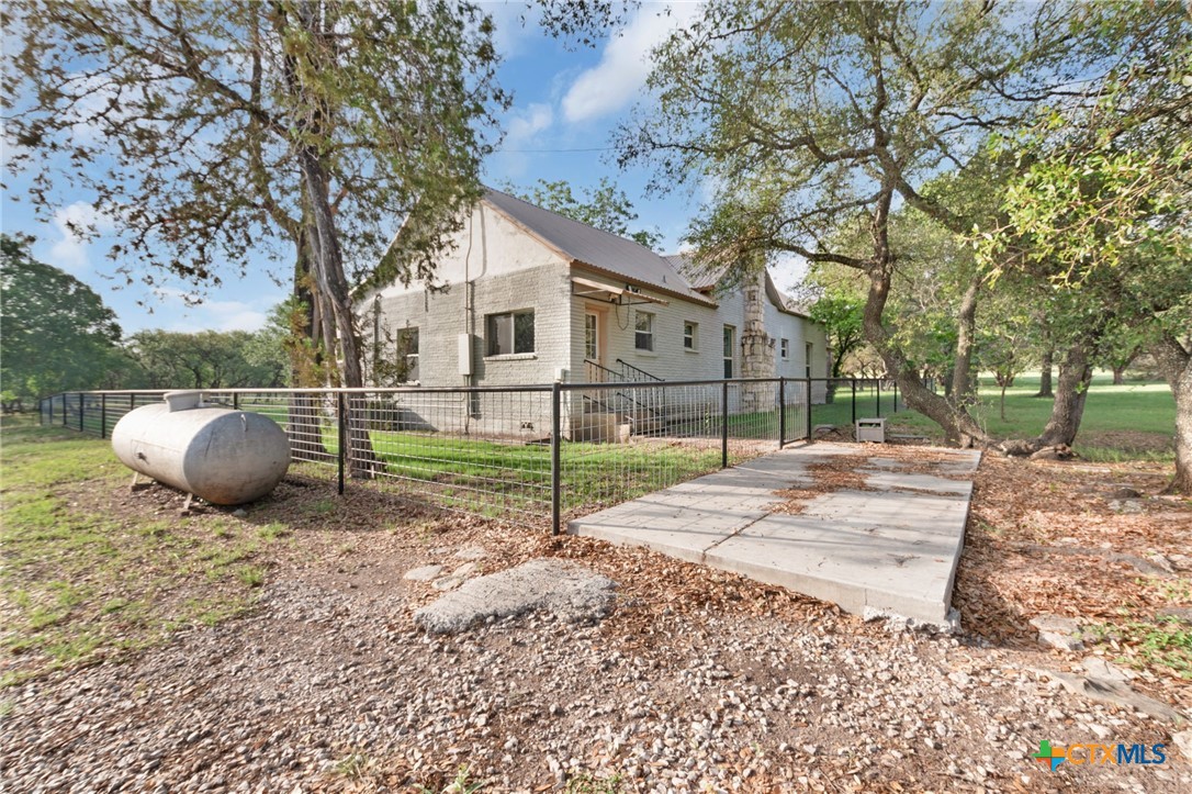 4175 S Highway 183 Property Photo 1