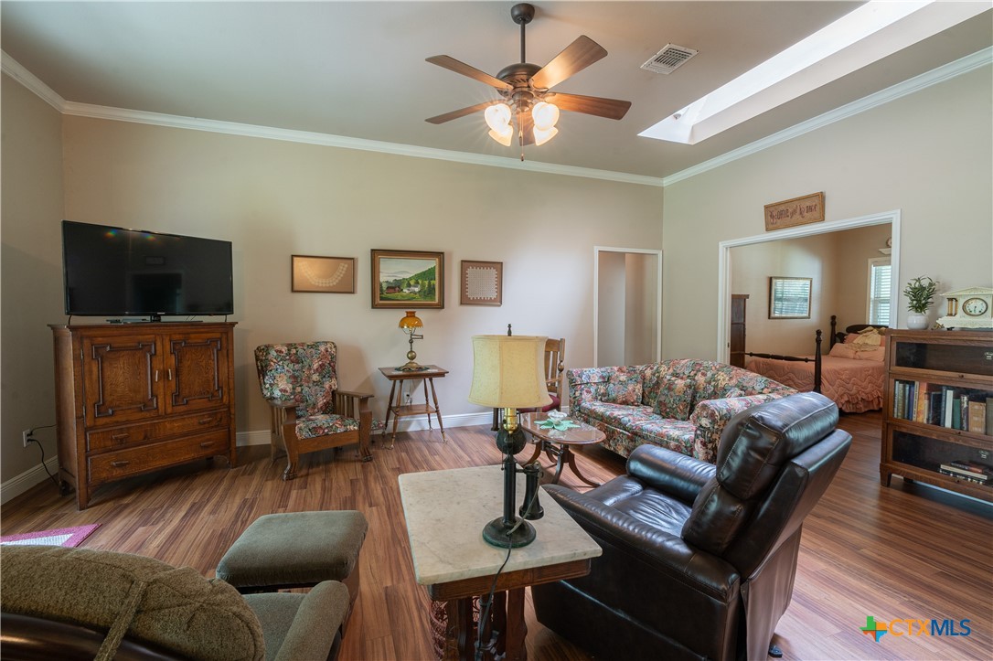 11525 Fm 86 Property Photo 9
