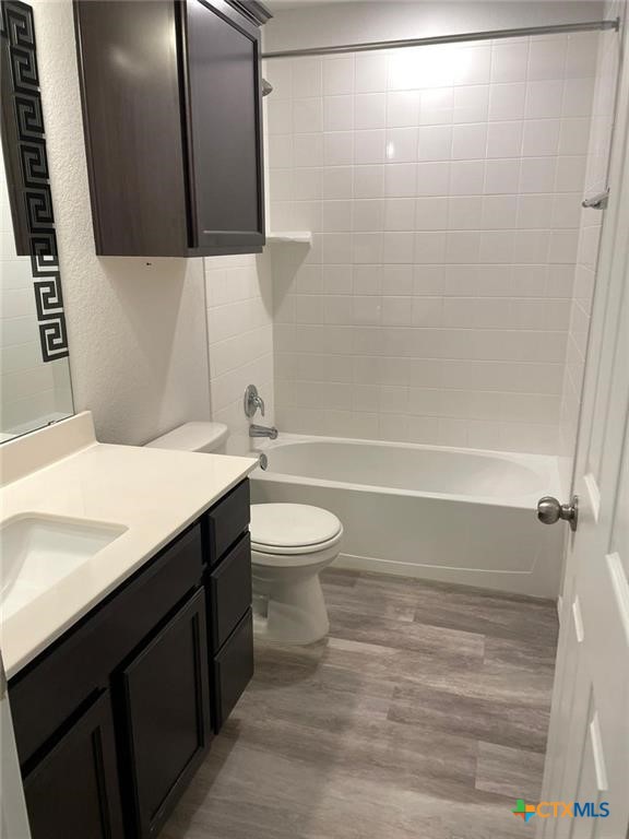 2411 Pintail Loop Property Photo 13