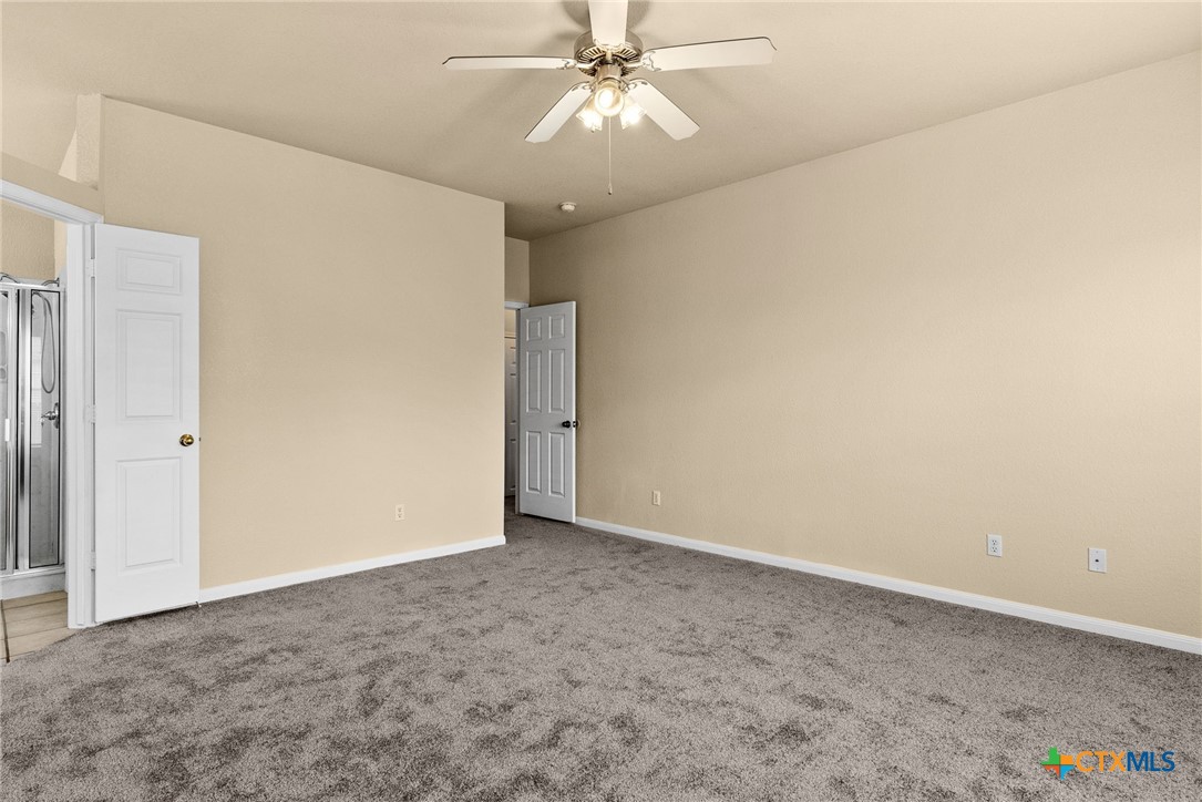 118 Lone Shadow Drive Property Photo 14