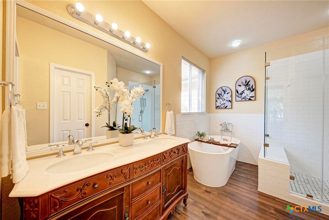 133 Ridgewood Cove Property Photo 10