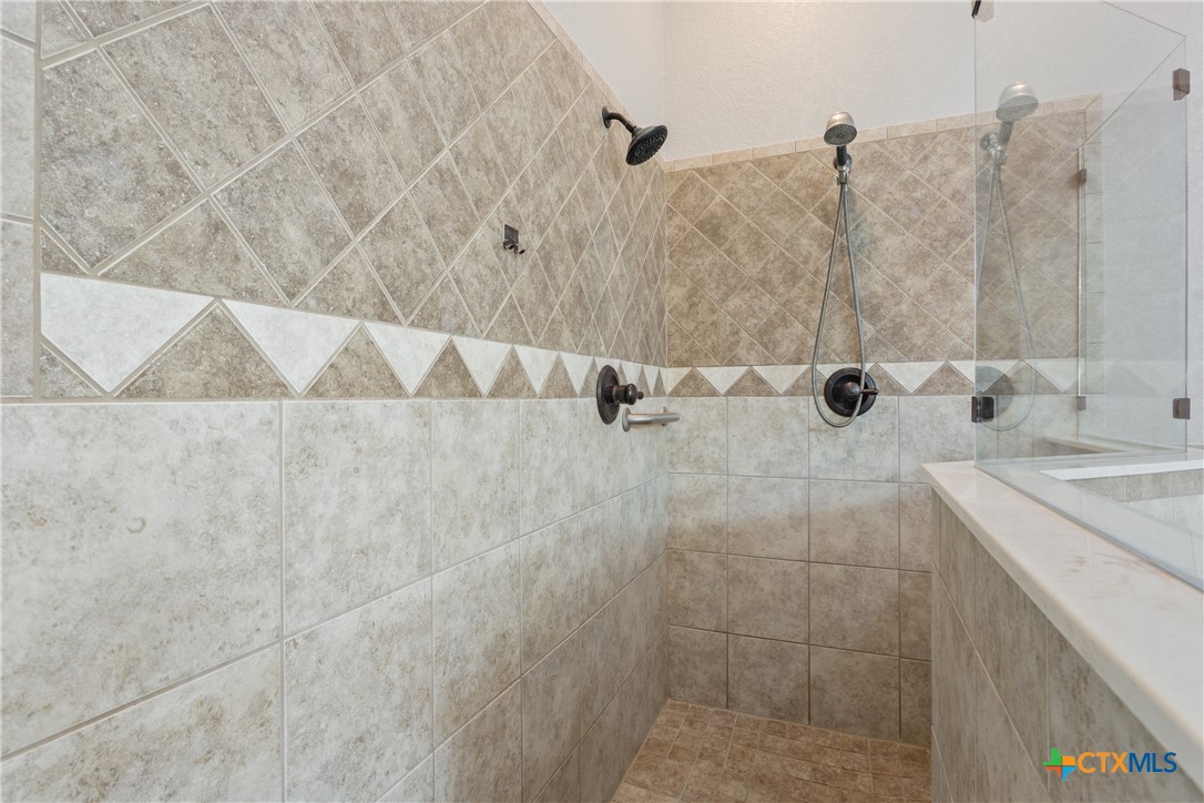 1332 Walker Circle Property Photo 25