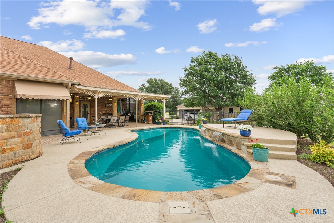 1332 Walker Circle Property Photo 35