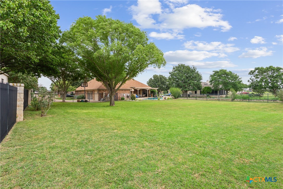 1332 Walker Circle Property Photo 38