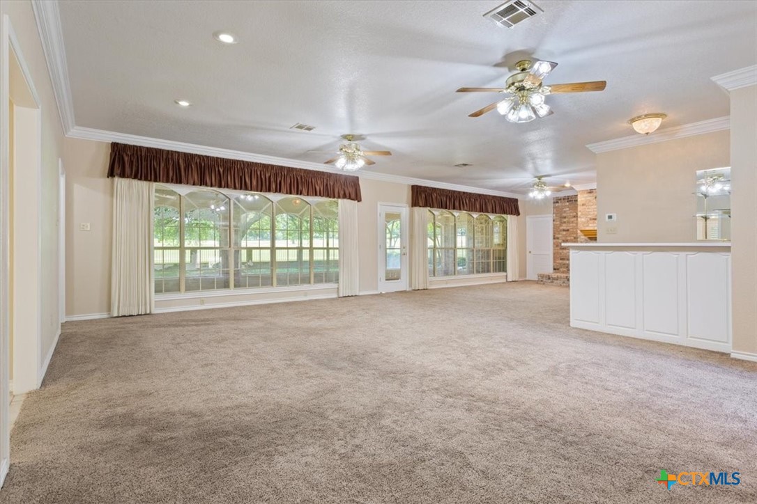 1204 Fairway Circle Property Photo 6