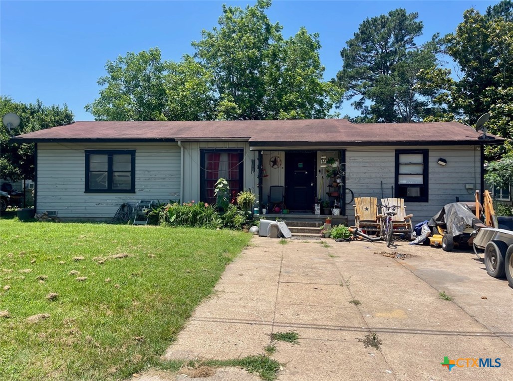 705 Dyer Street Property Photo 3