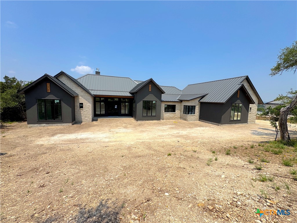 985 Malbec Loop Property Photo 5