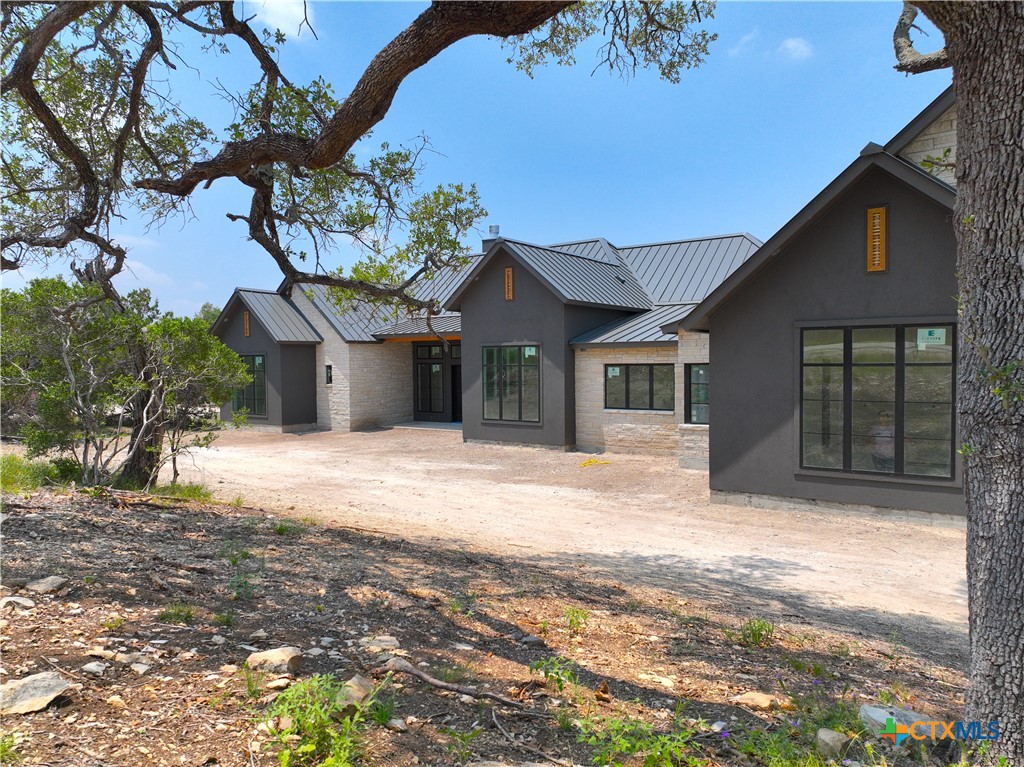 985 Malbec Loop Property Photo 6