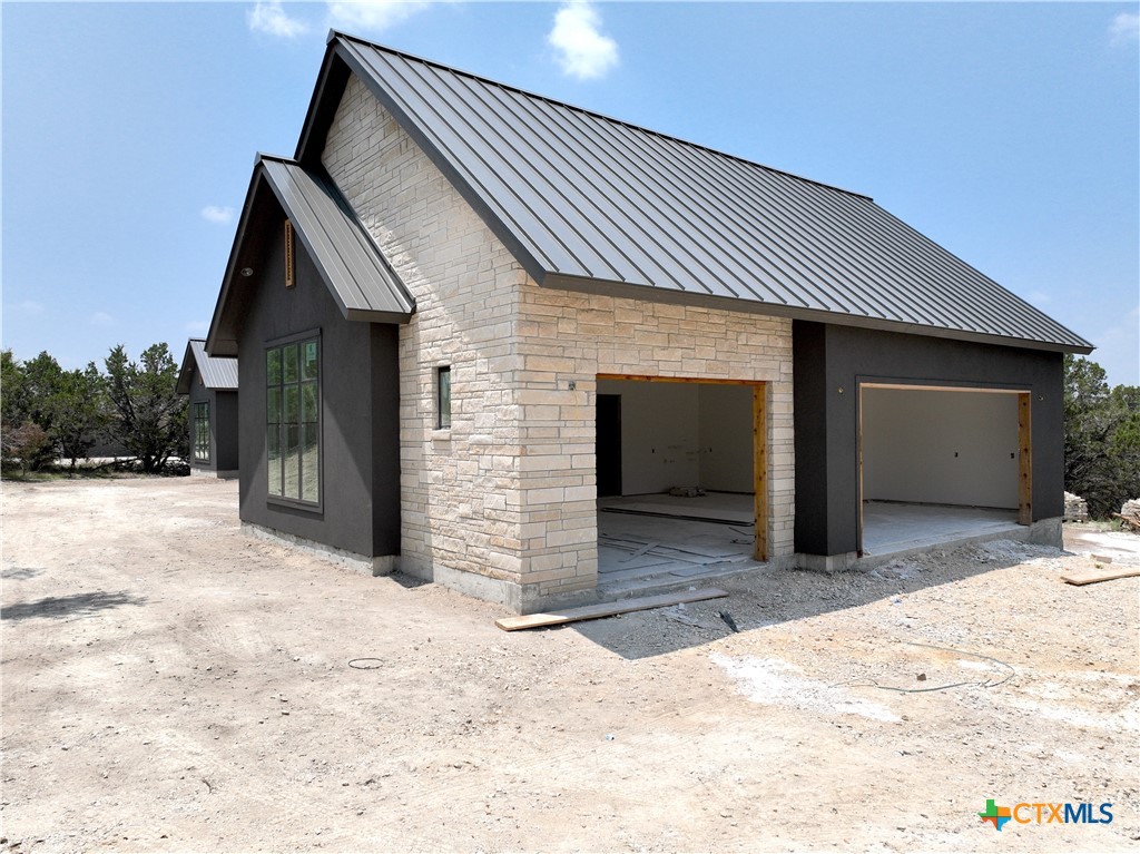 985 Malbec Loop Property Photo 7