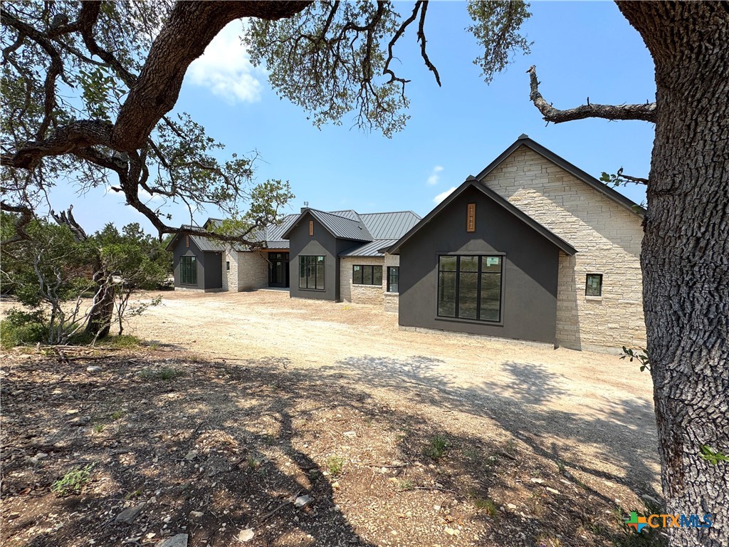 985 Malbec Loop Property Photo 13