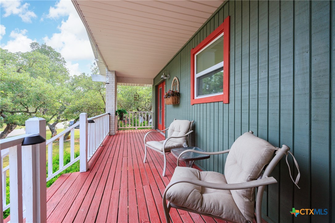 1215 Amanda Property Photo 1