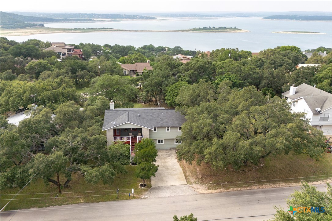 1215 Amanda Property Photo 2