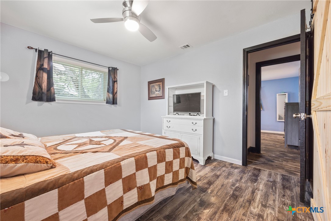 1215 Amanda Property Photo 11