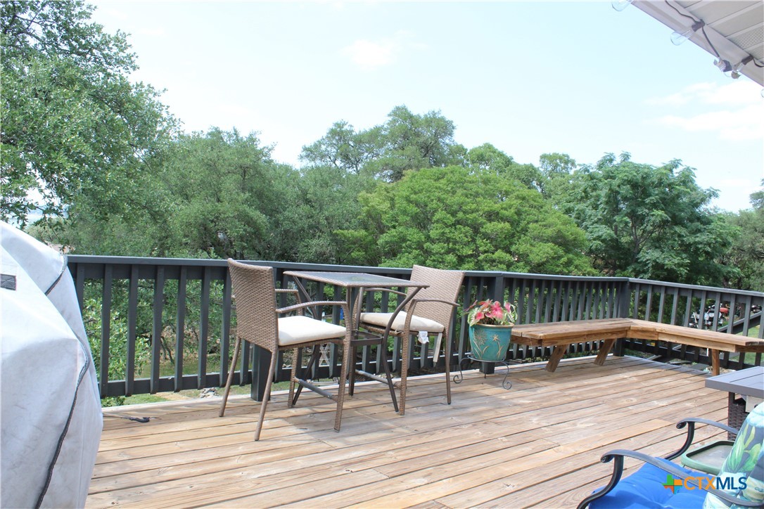 1215 Amanda Property Photo 17
