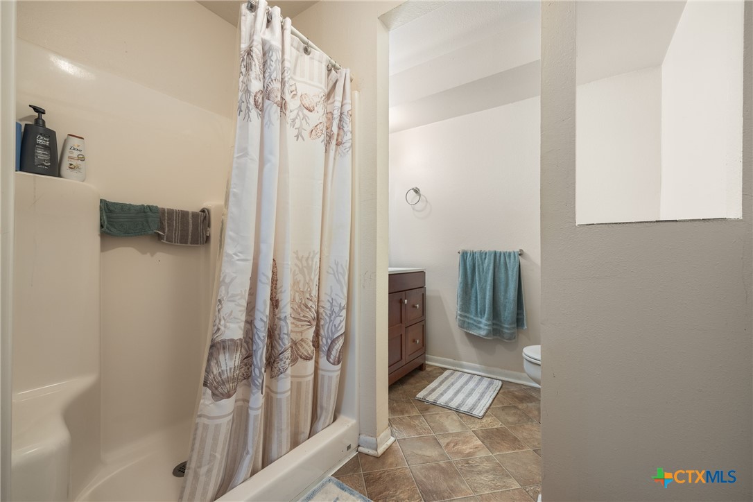 1215 Amanda Property Photo 23