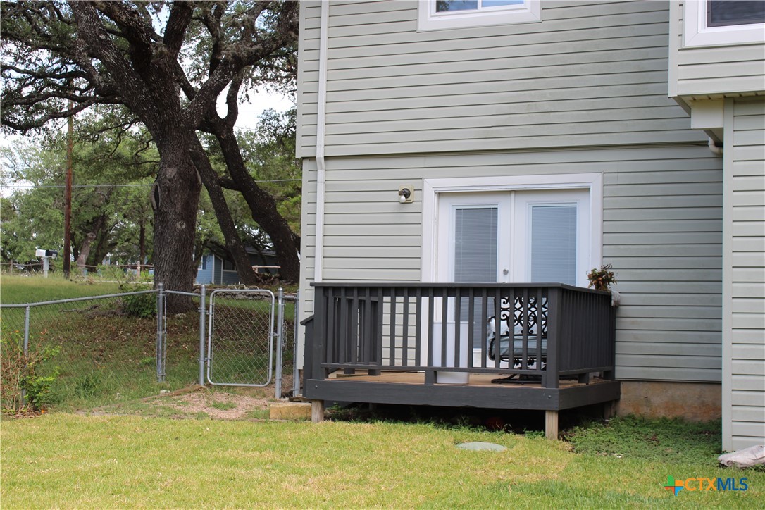 1215 Amanda Property Photo 24