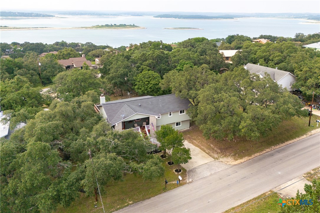 1215 Amanda Property Photo 26