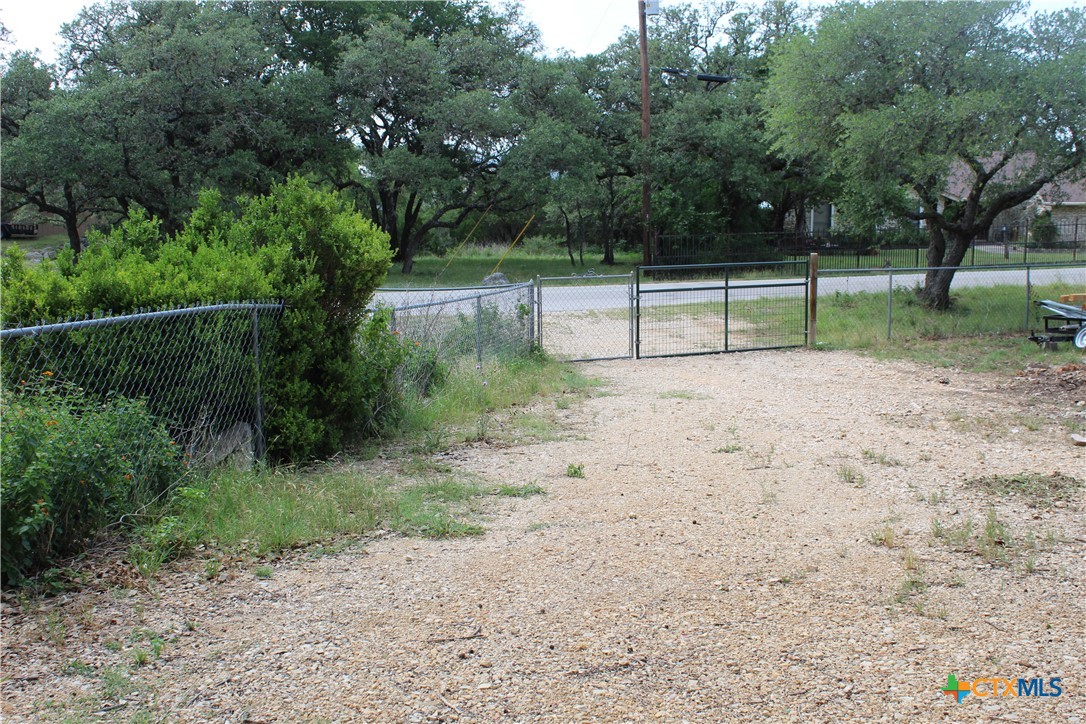 1215 Amanda Property Photo 27