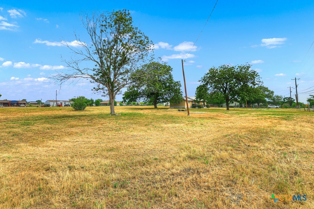 2100 Mathias Lane Property Photo 16