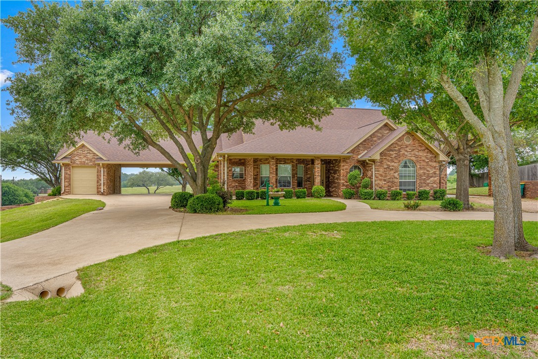 100 Wood Creek Drive Property Photo 1