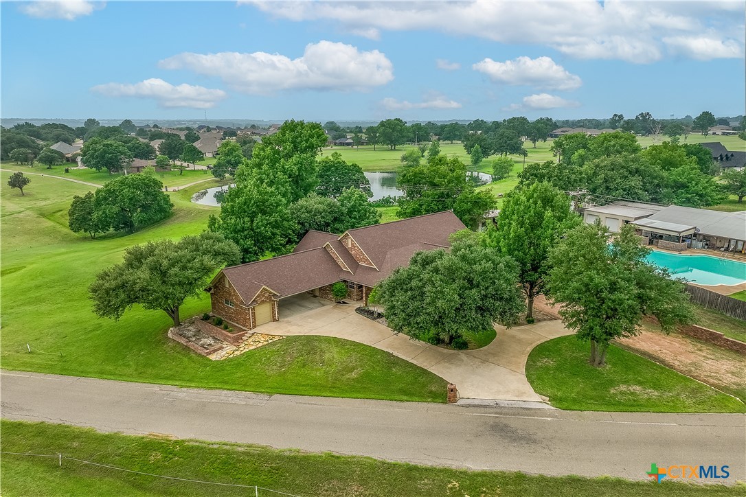 100 Wood Creek Drive Property Photo 2