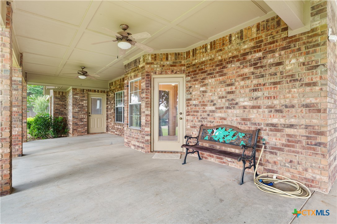 100 Wood Creek Drive Property Photo 40