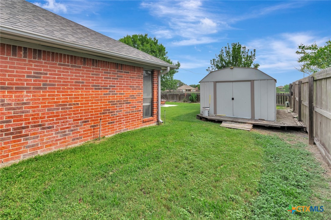 108 Bridle Lane Property Photo 39