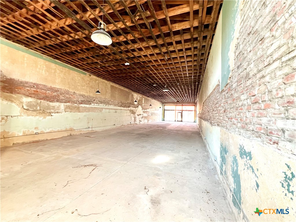 135 E Clark Street Property Photo 11