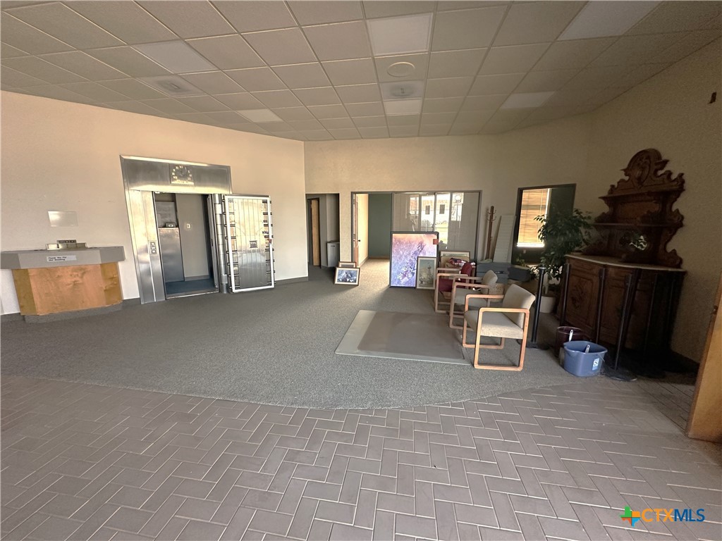 215 Broadway Property Photo 7