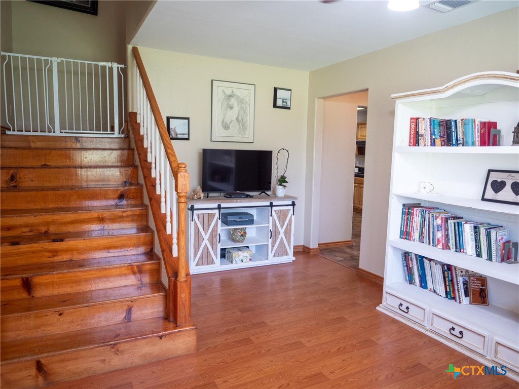 3831 Hopkinsville Road Property Photo 6