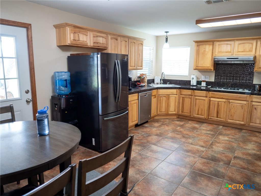 3831 Hopkinsville Road Property Photo 10